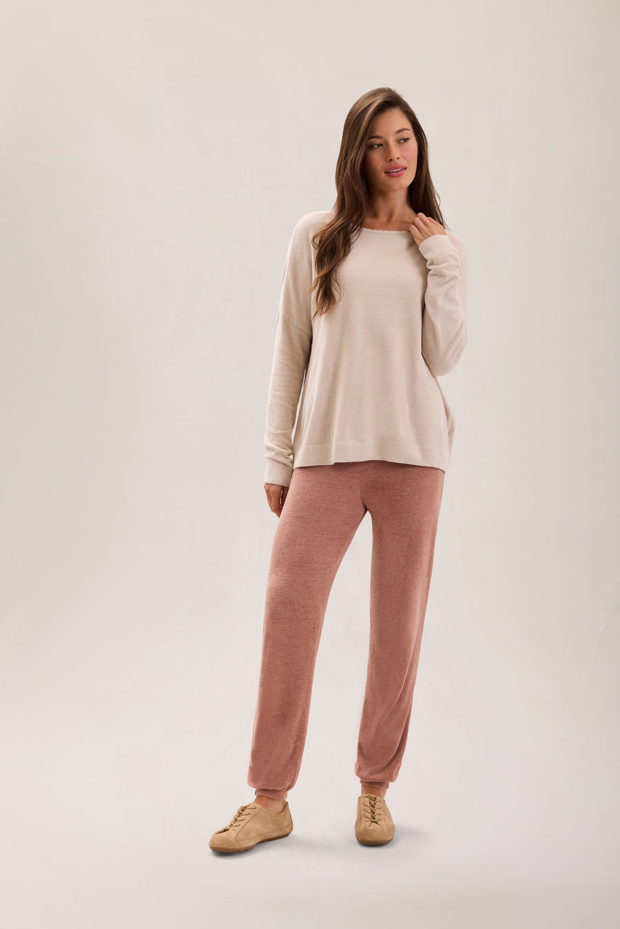 Scallop Slouchy Pullover in Stone