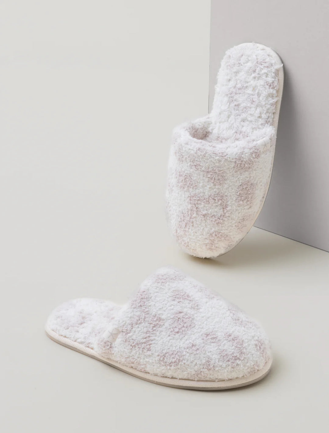 CozyChic Barefoot in the Wild Slipper - Cream/Stone