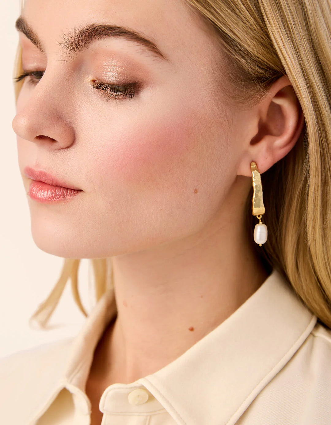 Tumbled Hoop Earrings Pearl
