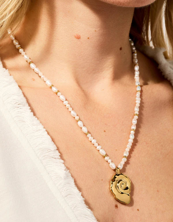 Splash Harp Shell Necklace 18" Pearl