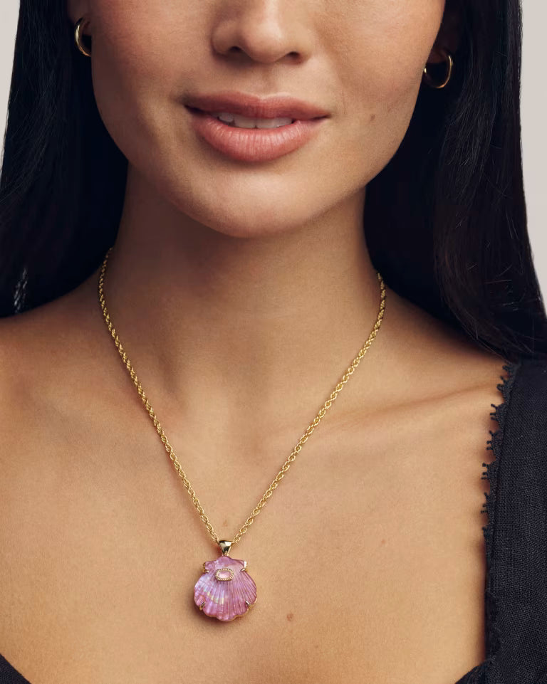 Lucia Shell Gold Short Pendant Necklace in  Light Mauve Illusion