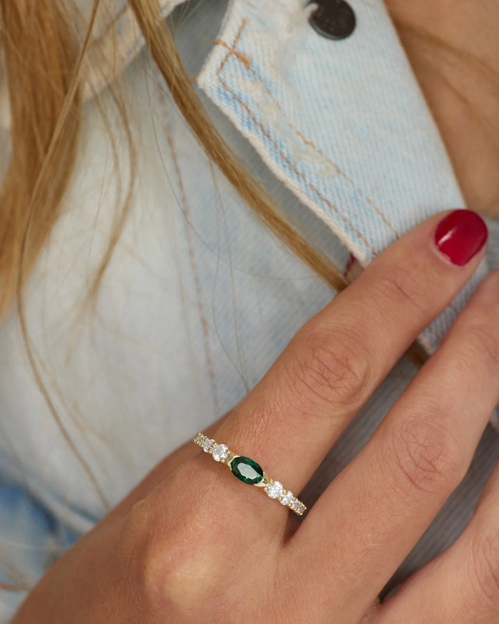 Maven Ring in Gold-Emerald