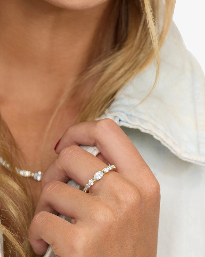 Maven Ring in Gold White