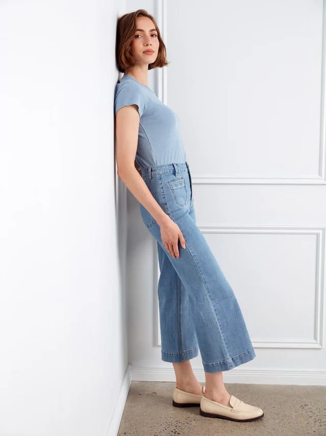Cropped Patch Pocket Flare Jeans in Blue Jean