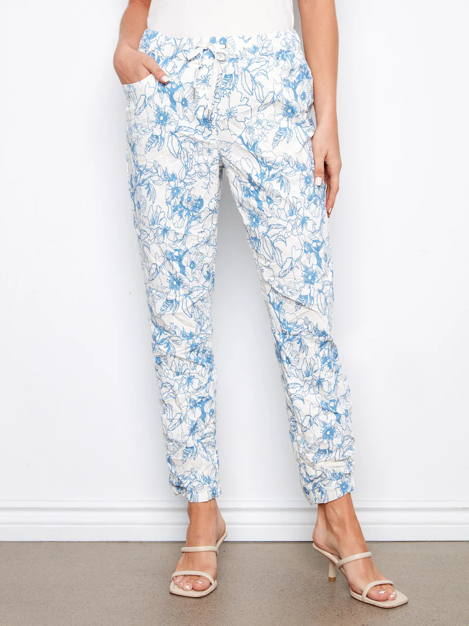 Printed Crinkle Bengaline Pull On Jogger Pant in Coast Print