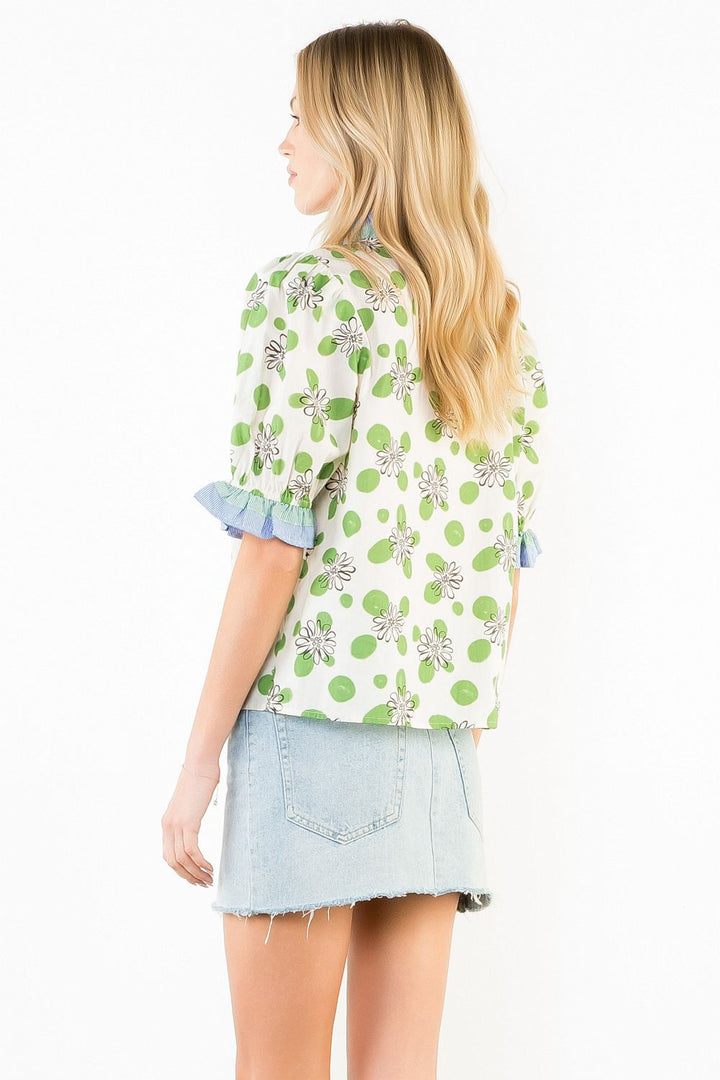 Short Sleeve Repeating Pattern Top